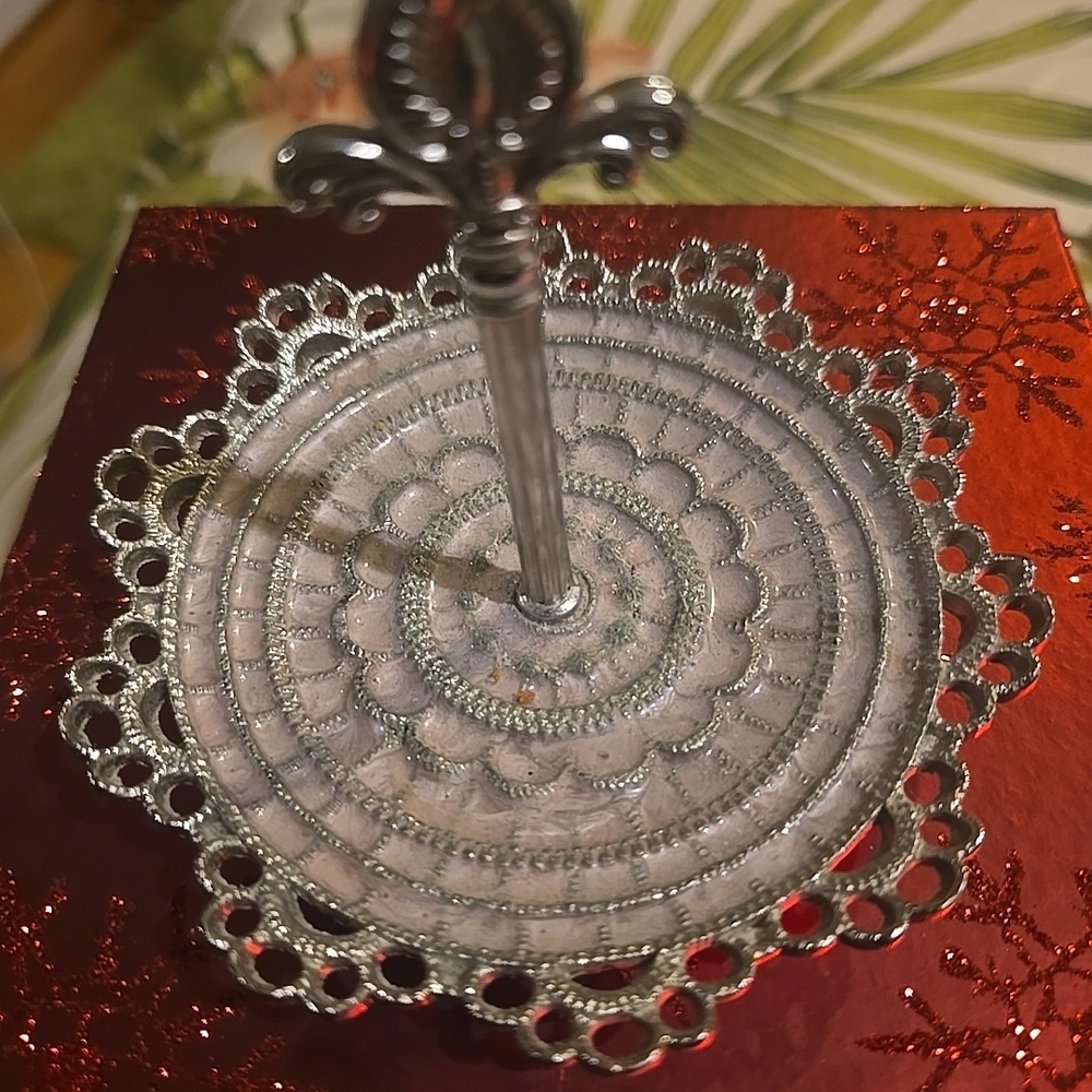 Elegant Silver Jewelry Holder